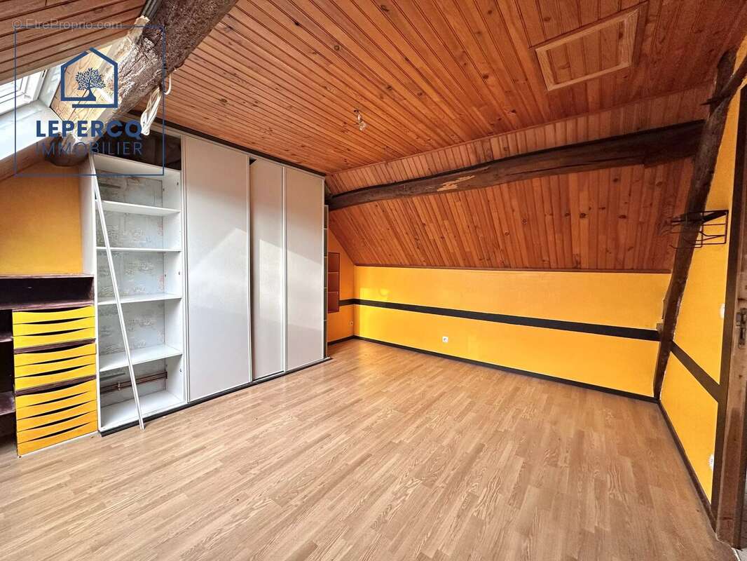 Maison à CREPY-EN-VALOIS