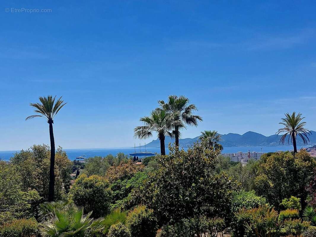 Appartement à CANNES