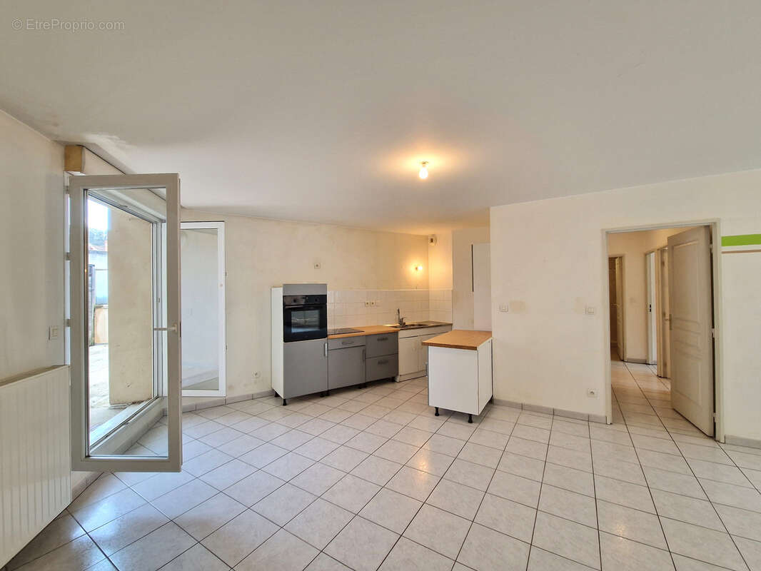 Appartement à BRIGNAIS