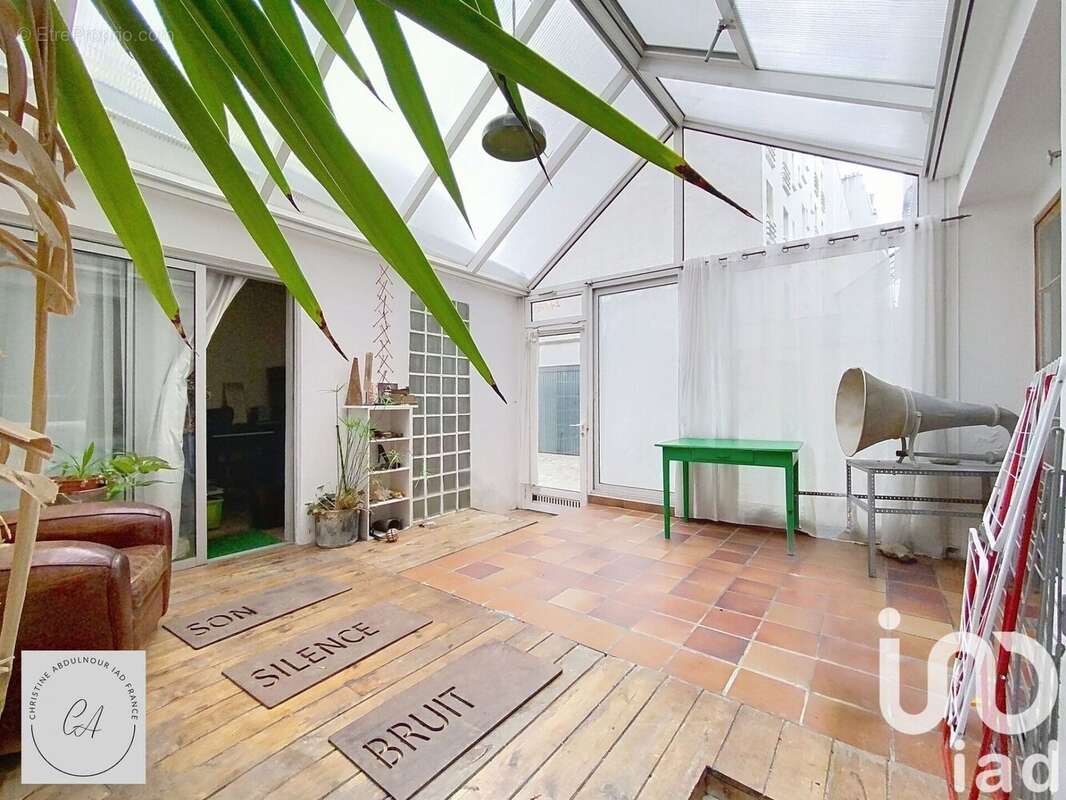 Photo 3 - Appartement à PARIS-18E