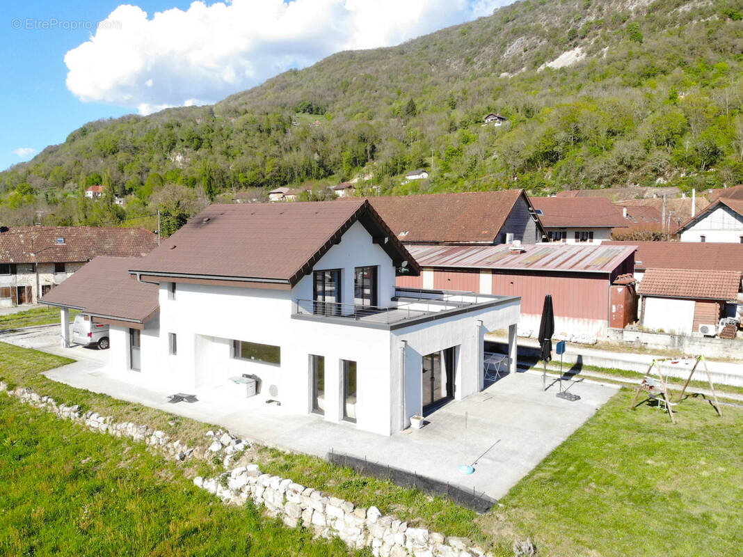 Maison à CHINDRIEUX