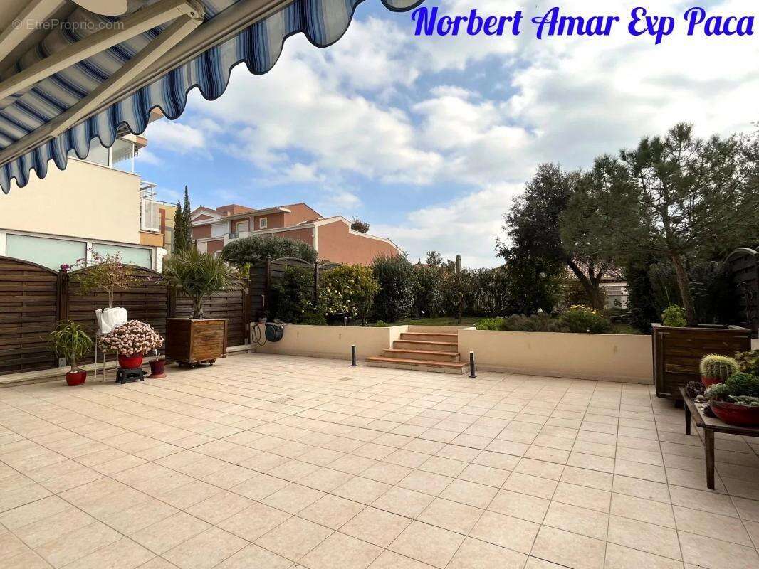 Appartement à FREJUS