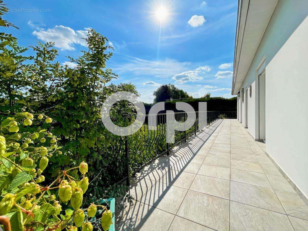 Maison à ARNIERES-SUR-ITON