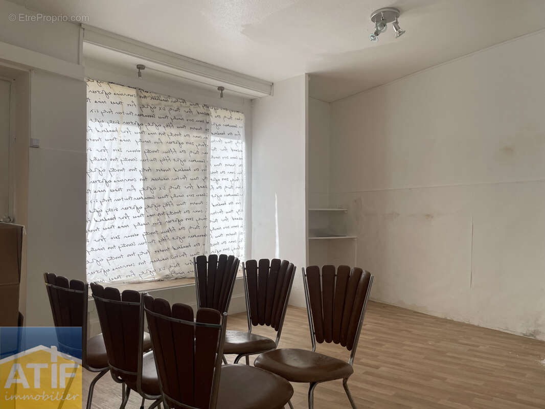 Maison à SAINT-JUST-EN-CHEVALET