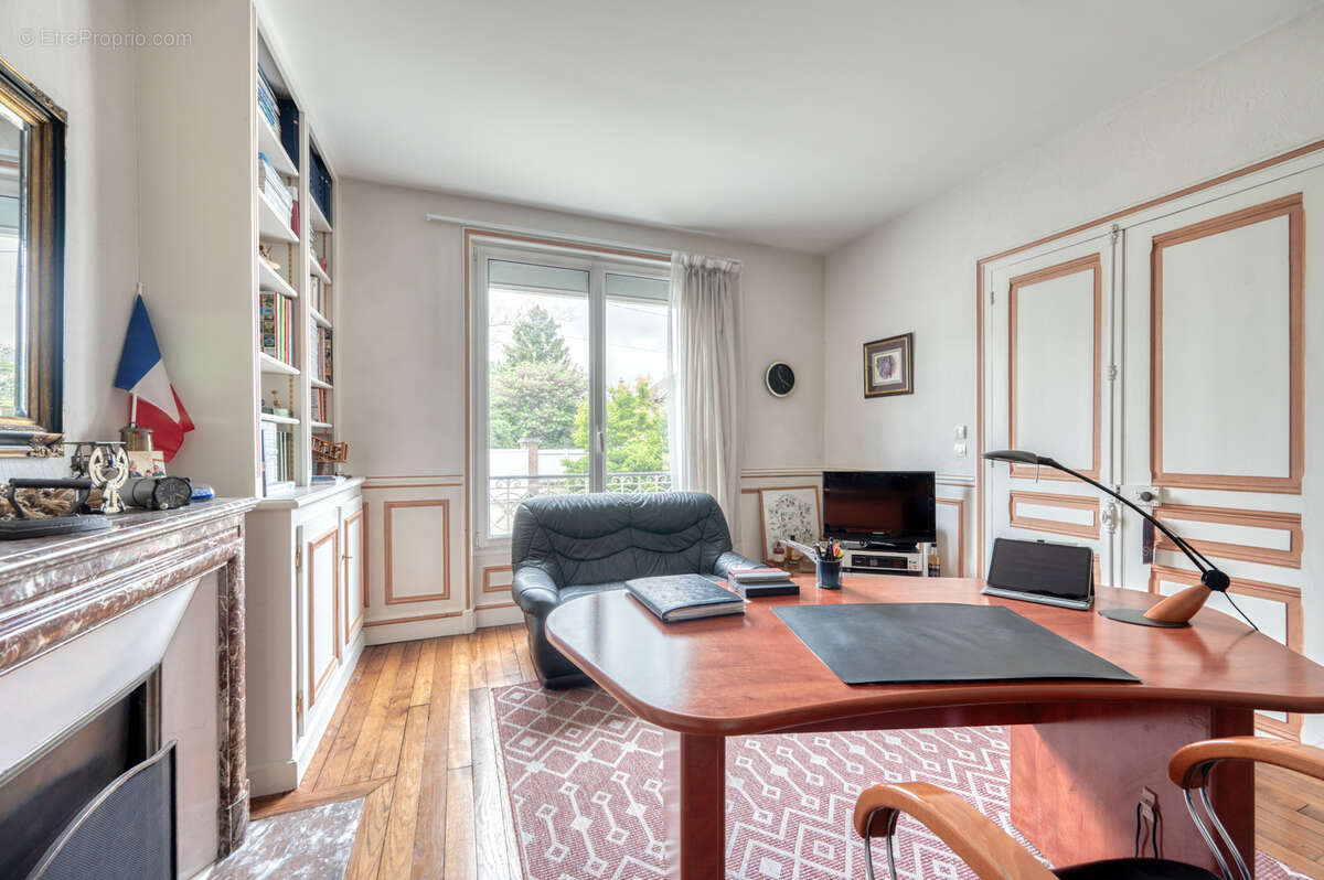 Maison à BONNIERES-SUR-SEINE