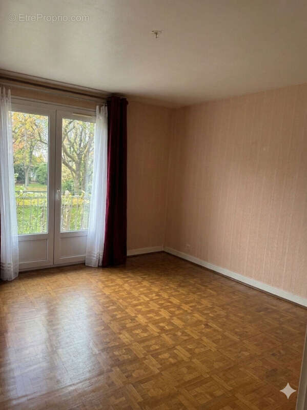 Maison à CHAMPLOST