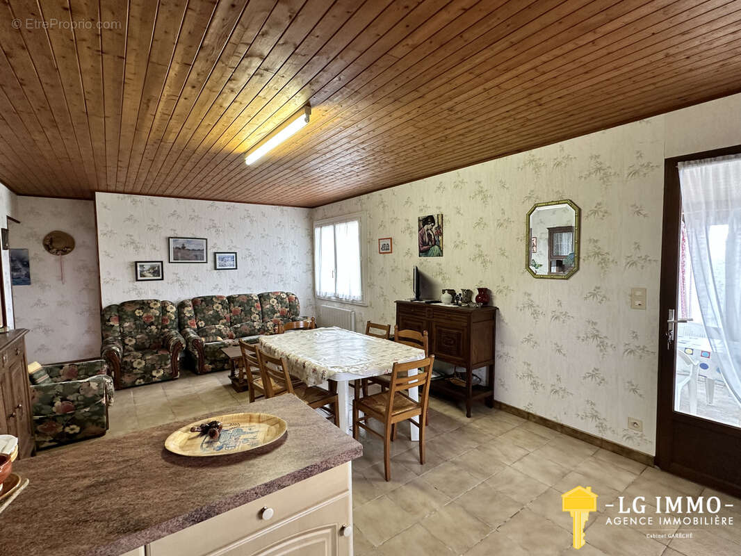 Ensemble de deux maisons, garage, terrain 1424 m2, aperçu estuaire - photo 8