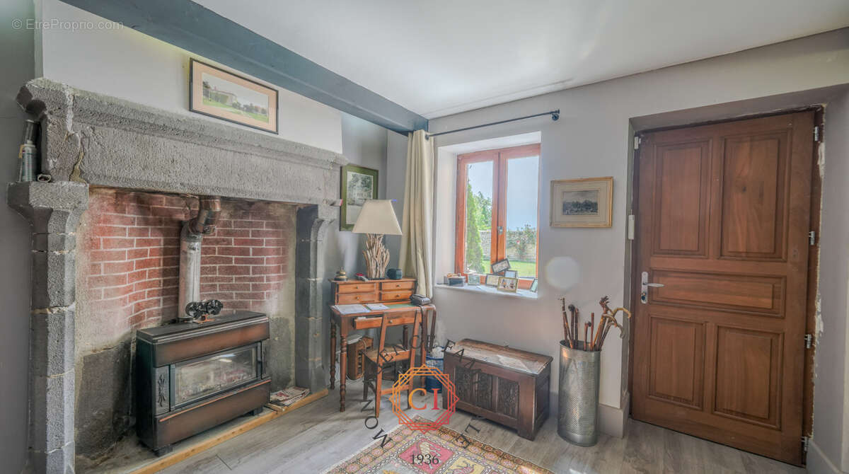 Propriété d'exception avec château, maison indépendante et parc d'env. 2,4 hectares - photo 9
