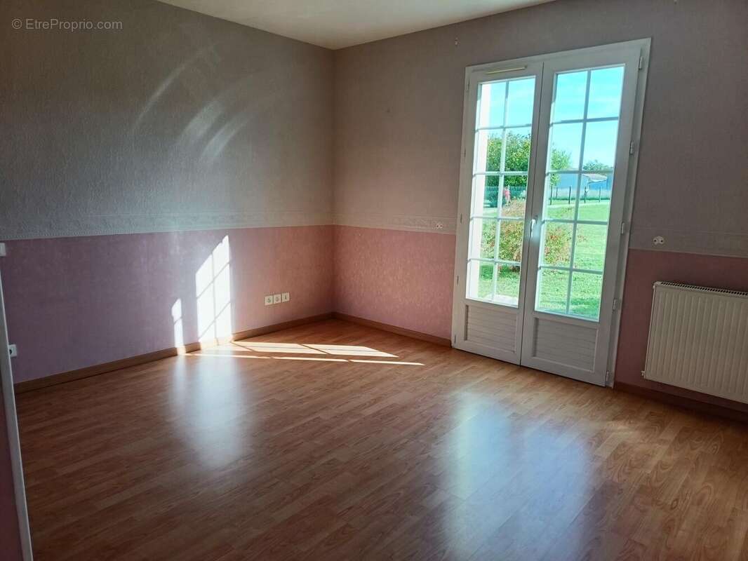 Photo 7 - Maison à CHATEAUBERNARD