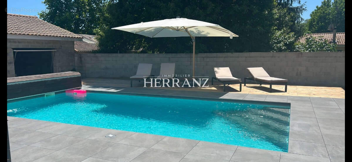 Maison 285m2 sur terrain arboré de 7708m2 Gauriaguet - photo 2