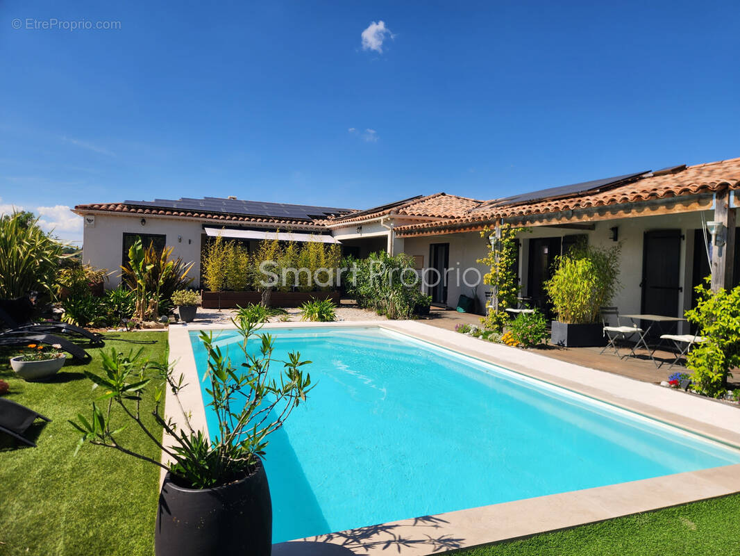 Maison à VALENSOLE