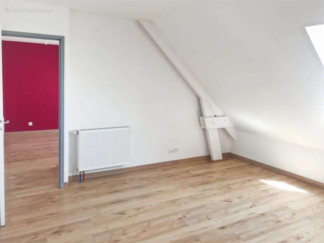 Maison à SAINT-LUBIN-DES-JONCHERETS