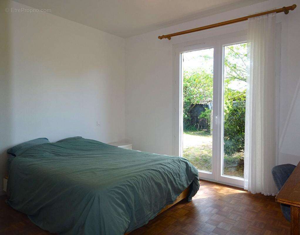 Maison à SAINT-PIERRE-DU-MONT