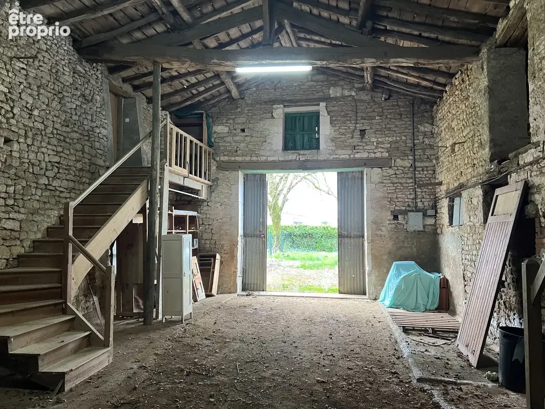 Maison 3 pièces 99 m² à vendre à Thire (85210) - photo 8