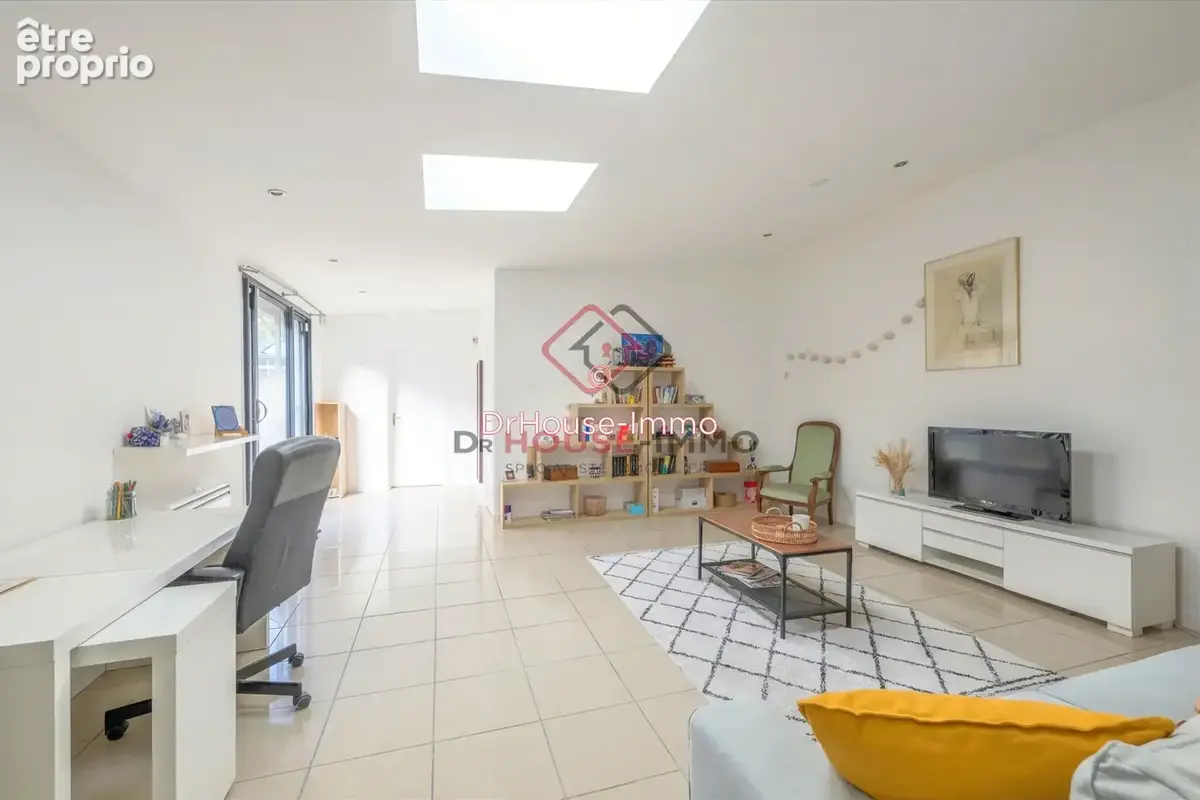 Maison 222 m² à Le Raincy  - photo 7