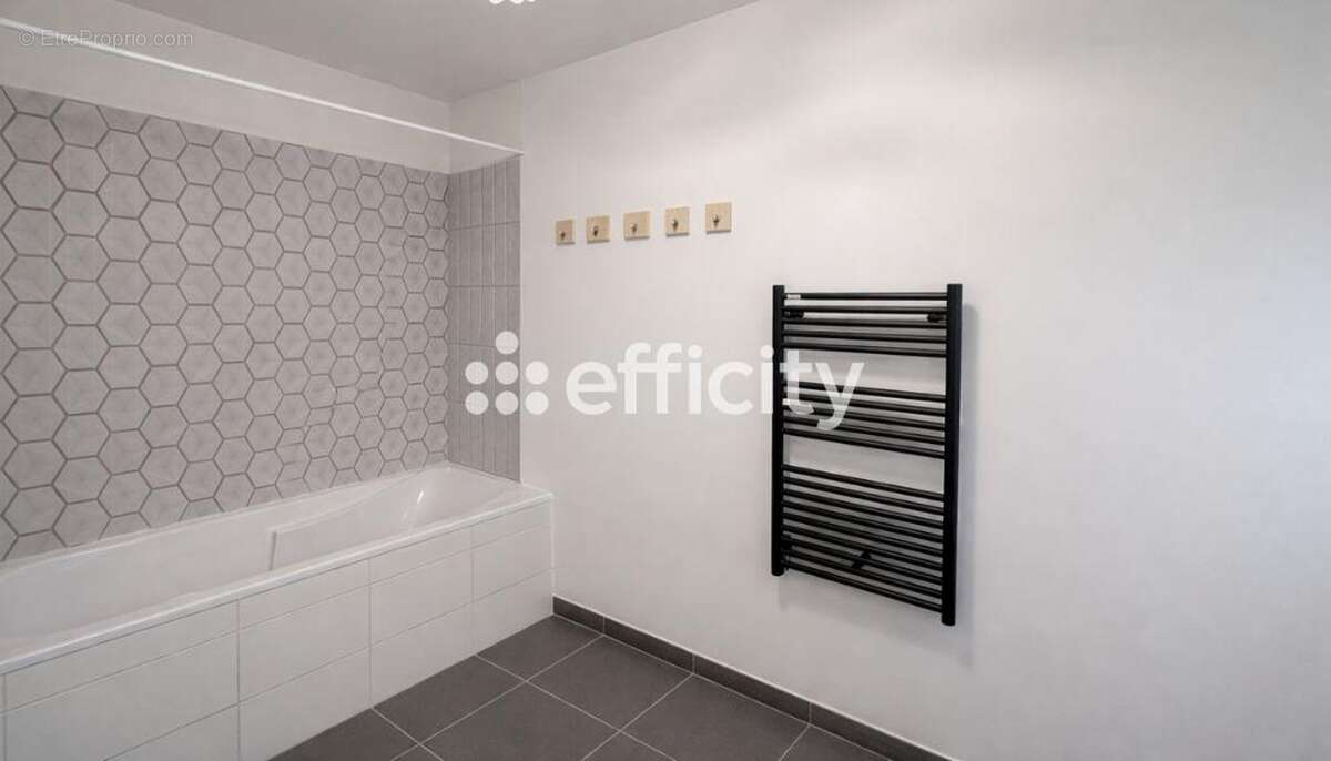 Appartement à ROUSSET