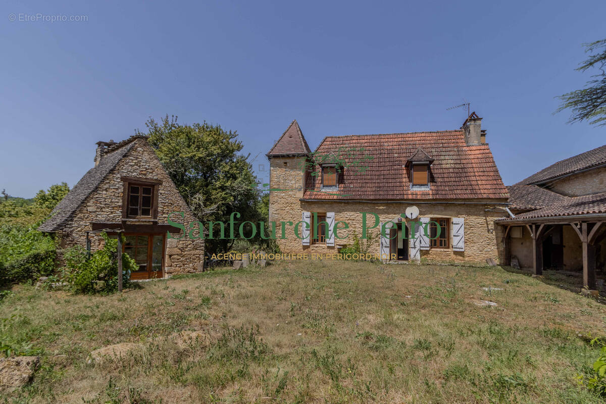 Maison à SAINT-CYBRANET