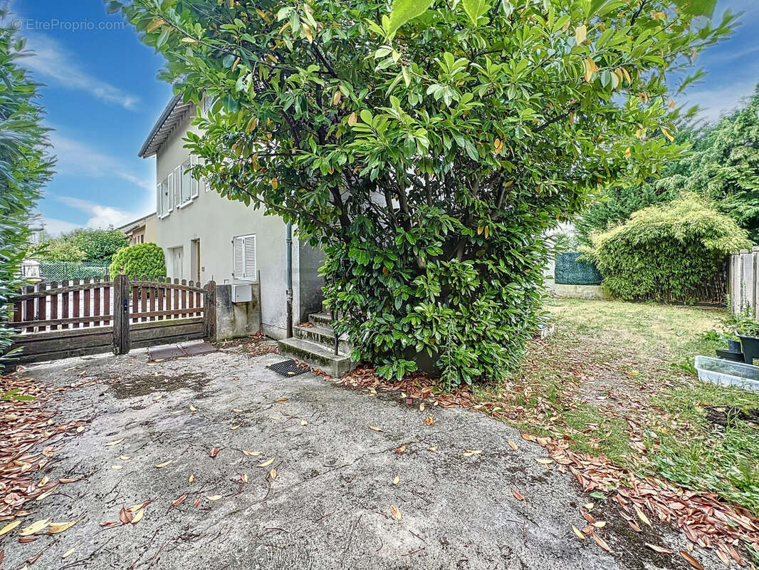 Appartement à AUVERS-SUR-OISE