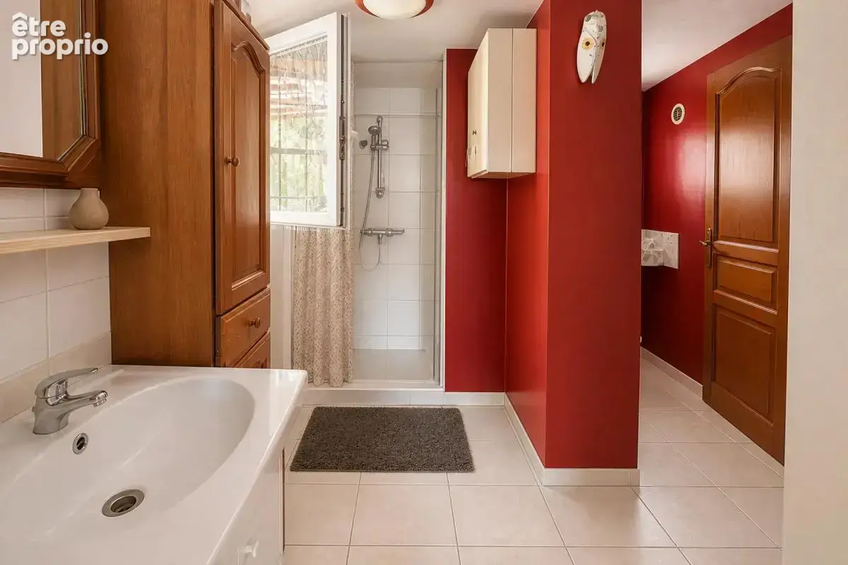 Maison de 4 pièces de 130 m² à Sainte-Eulalie - photo 18