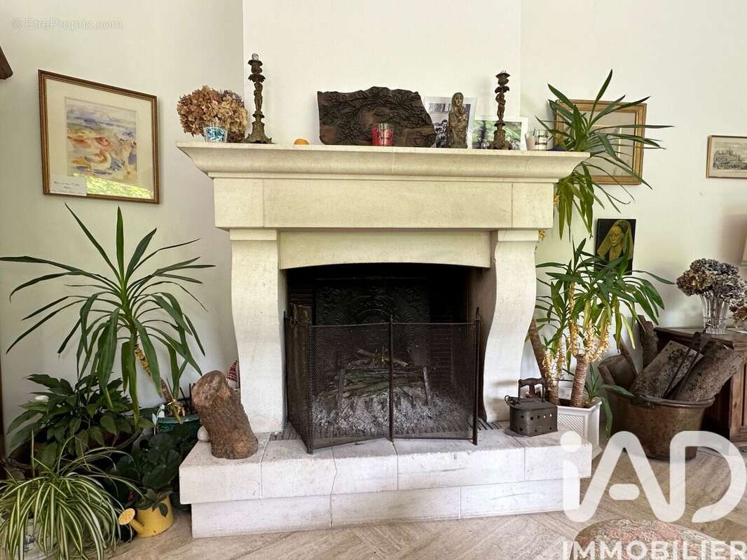 Maison 243 m² à Saint-Martin-Du-Manoir  - photo 9