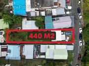 Terrain à LE TAMPON