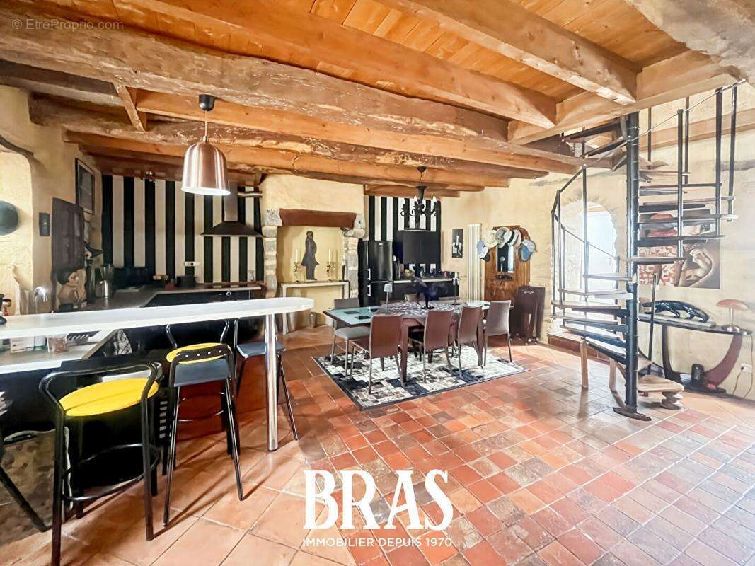 SAILLÉ - Maison en pierre - Coup de coeur - photo 4
