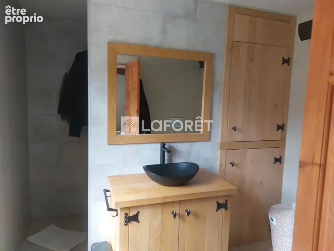 Maison entierement renovee 84 m² - photo 10