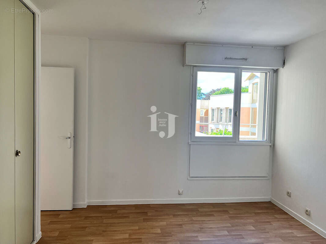 Appartement à EPINAY-SUR-SEINE