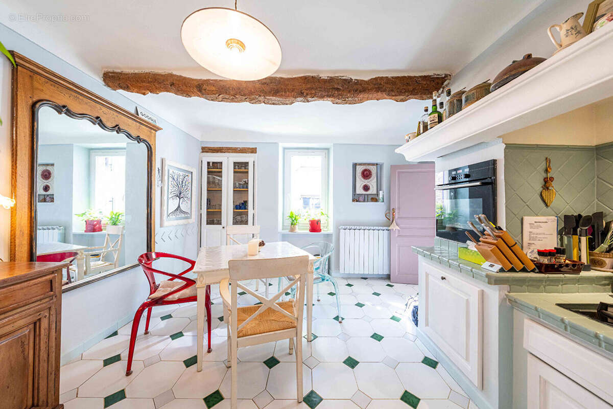 Maison à MOUANS-SARTOUX