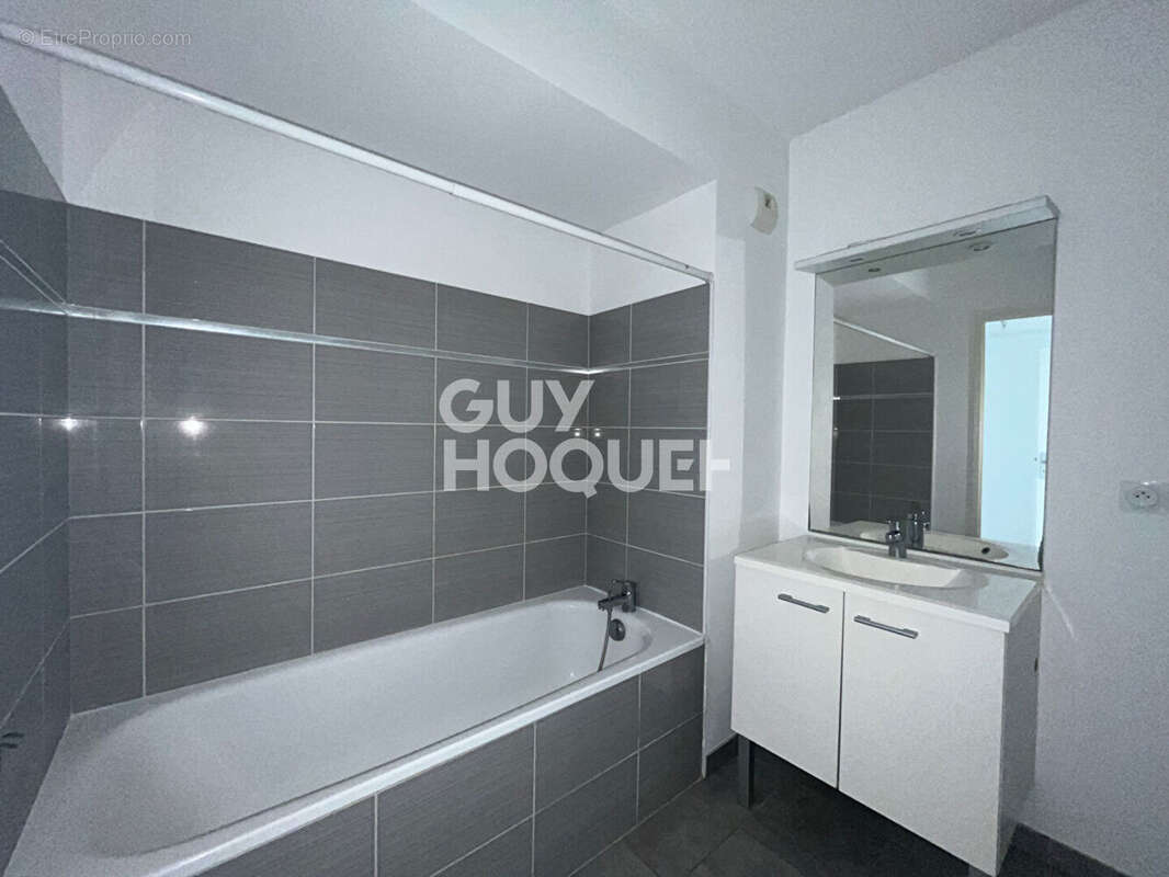 Appartement à SAINT-JEAN-DE-BRAYE