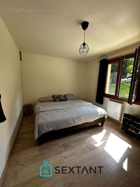 Maison à SAINT-CYR-LA-CAMPAGNE