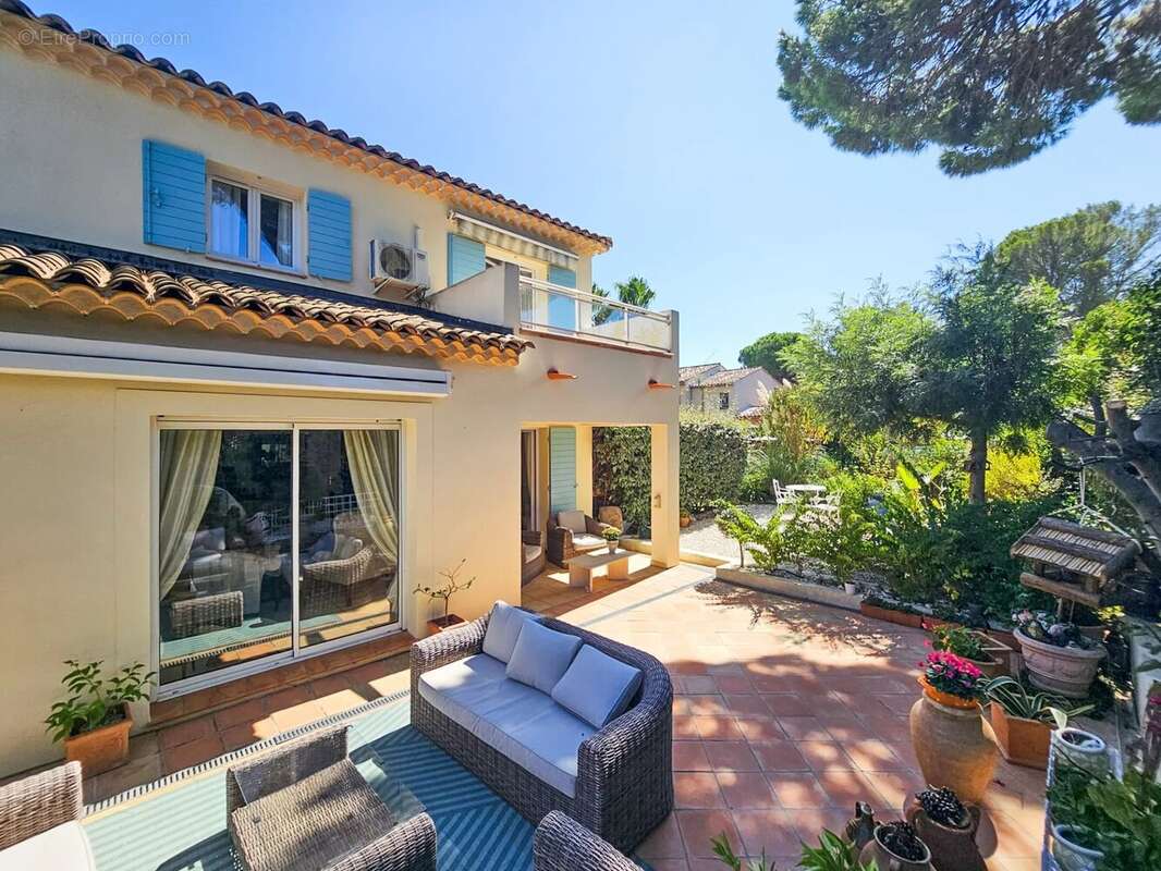 Maison à SAINT-RAPHAEL