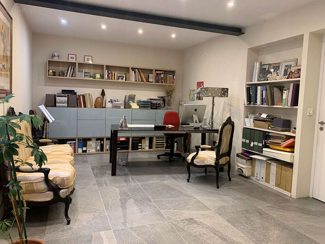 Maison à AURIAC-SUR-VENDINELLE