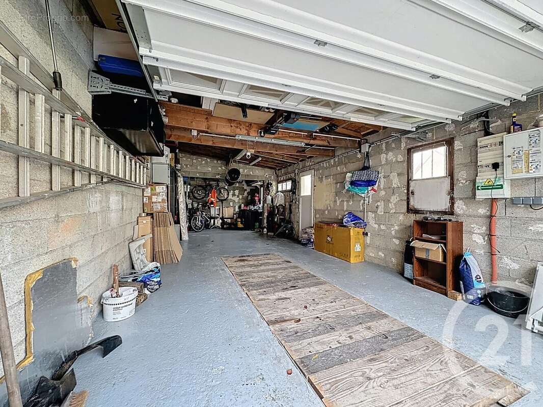 Maison à LIVRY-SUR-SEINE