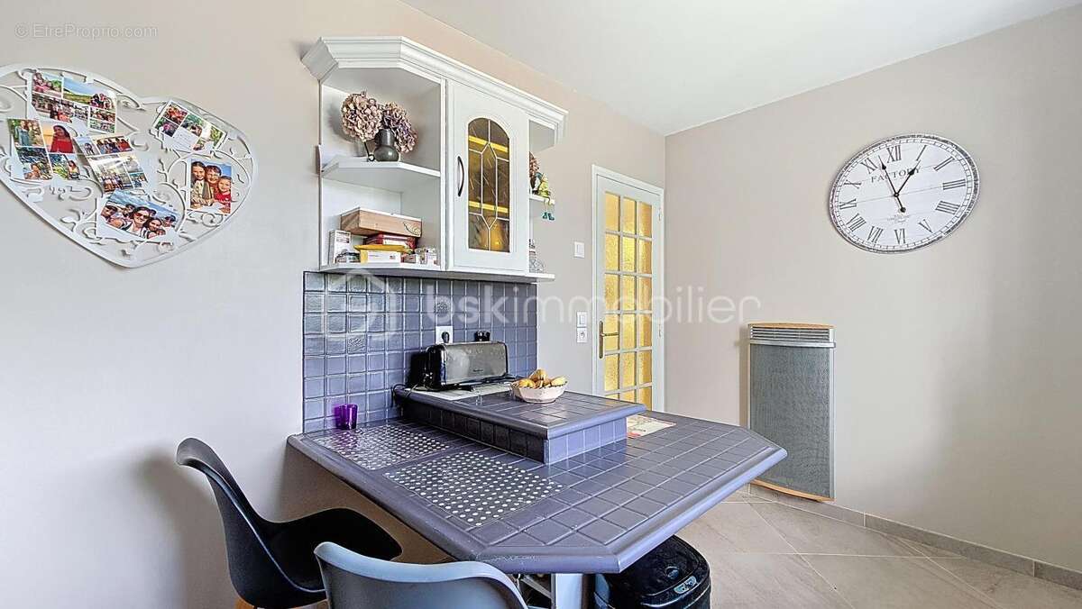 Maison à CHEVRY-COSSIGNY