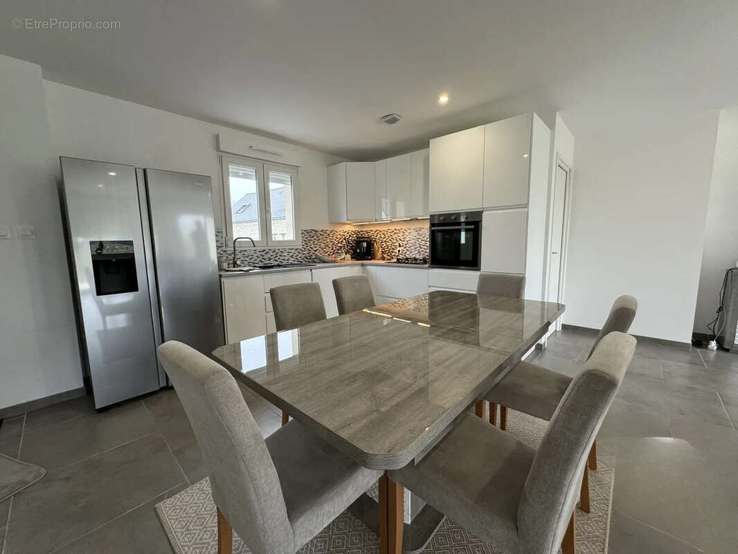 Maison à LA CHAPELLE-SUR-LOIRE