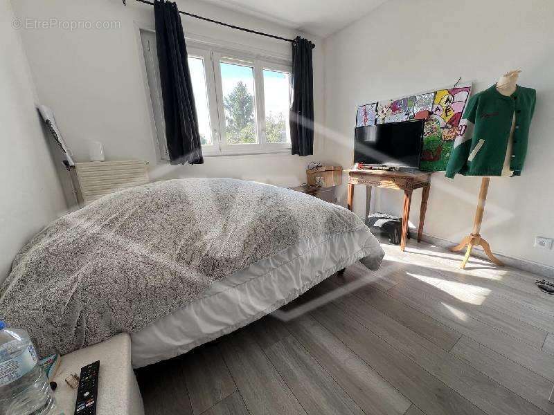 Maison à COMBS-LA-VILLE