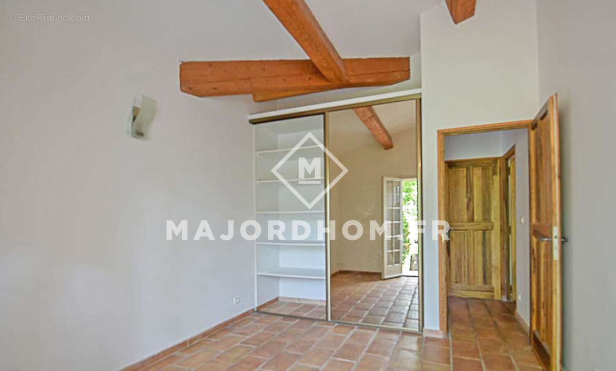 Maison à LE CASTELLET