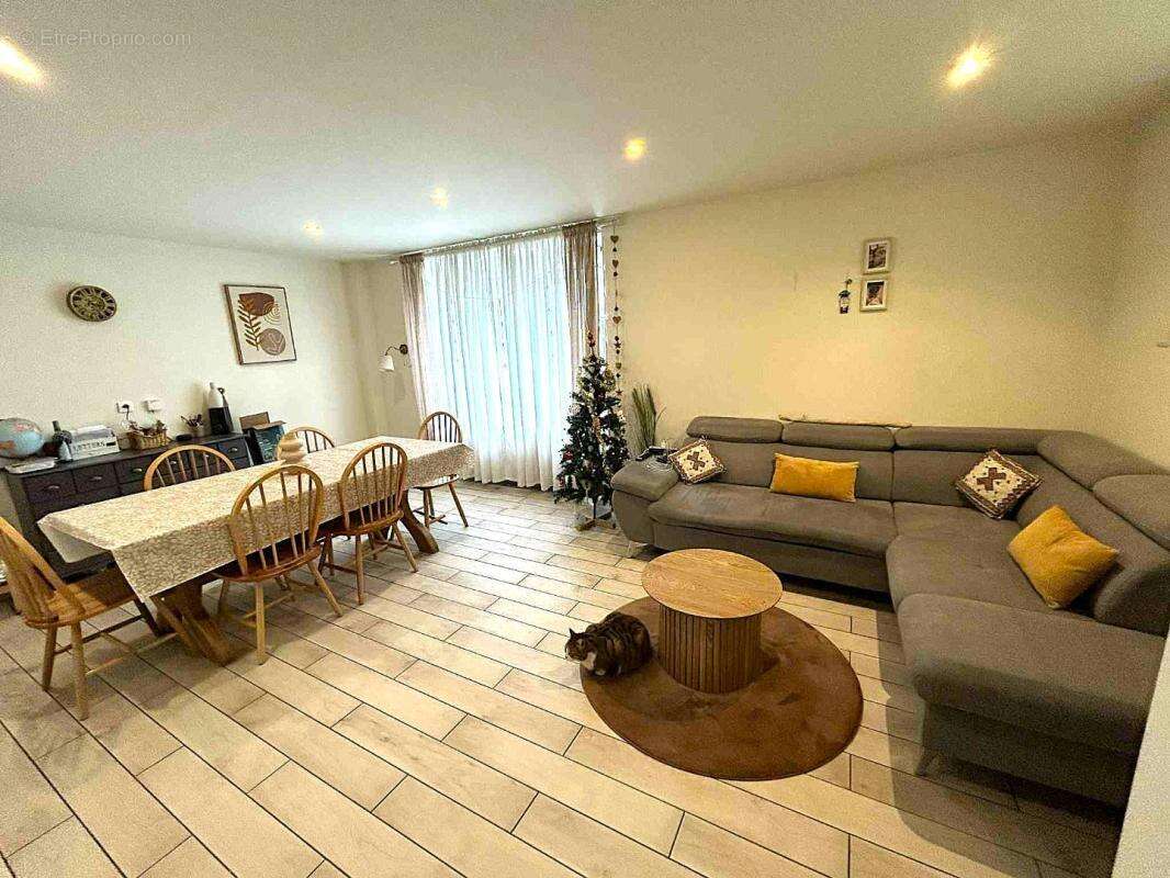 Maison à MERCY-LE-BAS