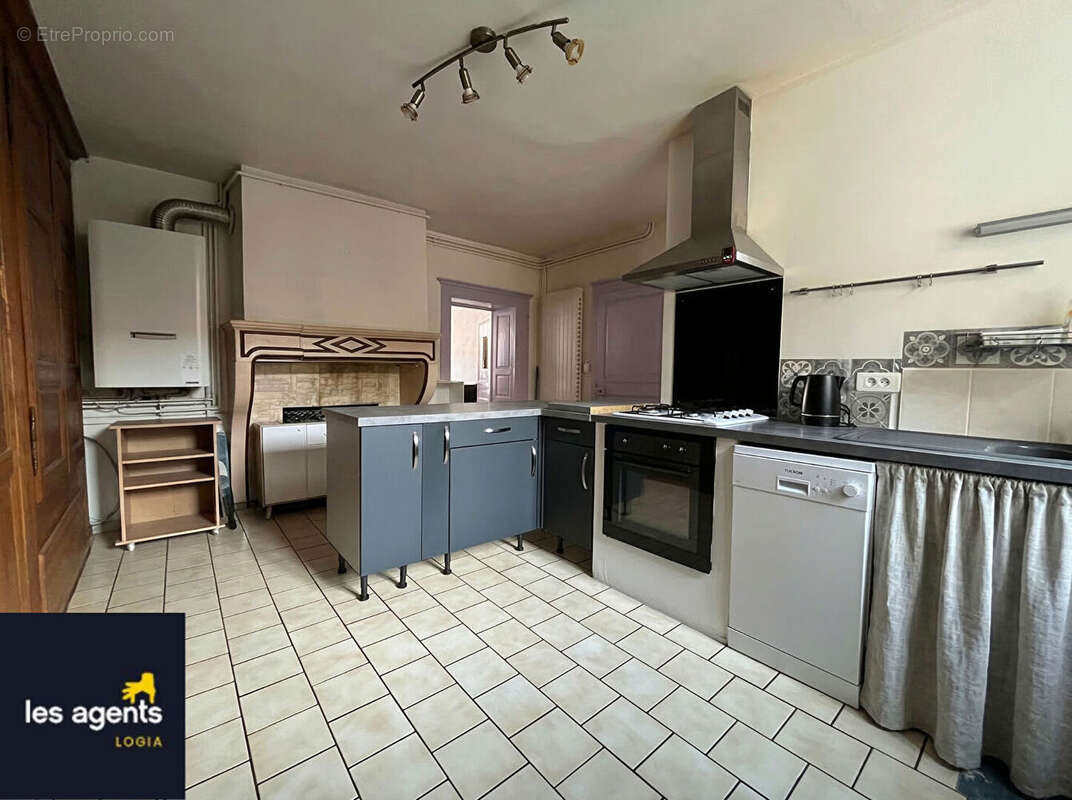 Maison à COLOMBEY-LES-BELLES