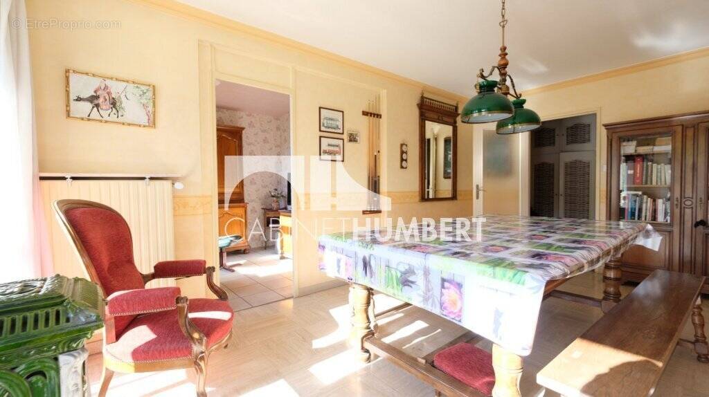 Appartement à SAINT-ETIENNE