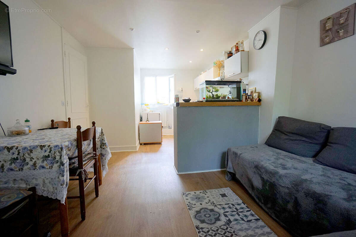 Maison à MEZIERES-SUR-SEINE