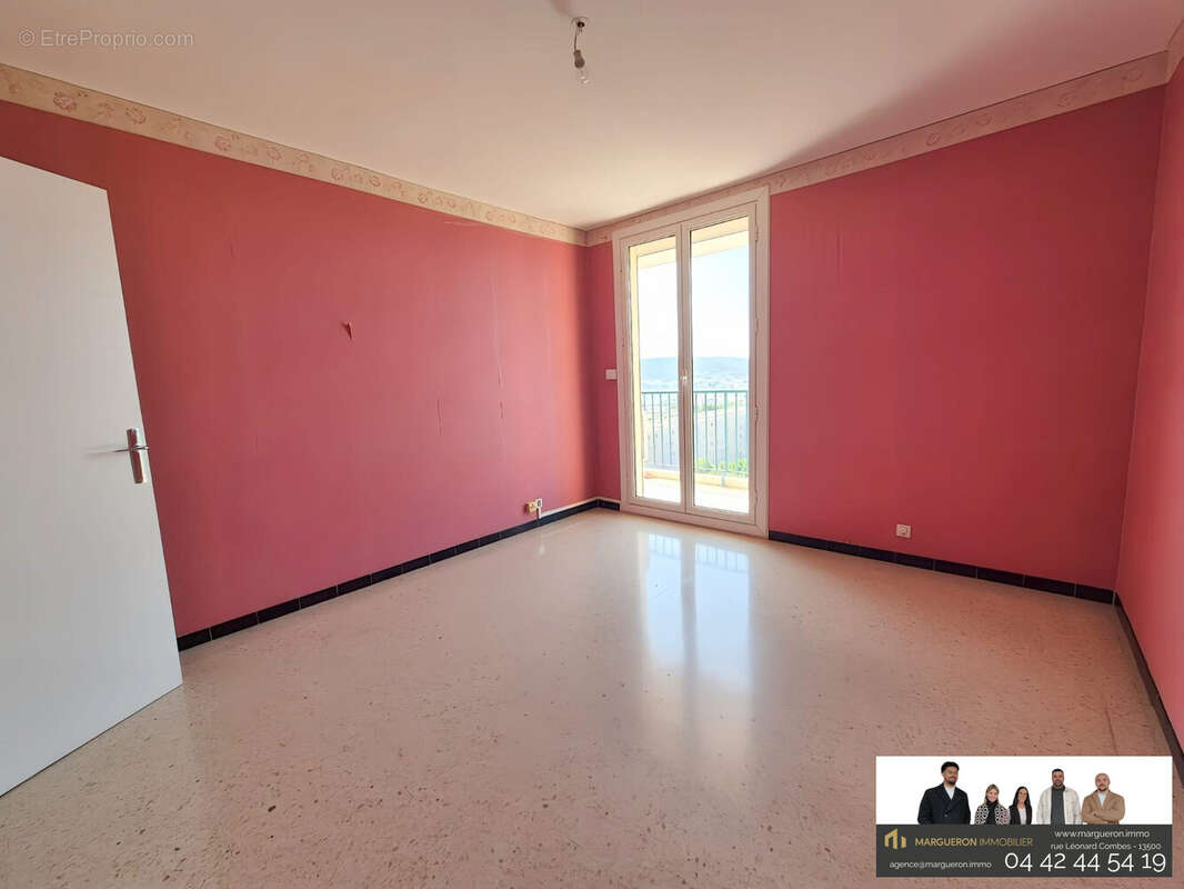Appartement 89 m² à Martigues  - photo 7
