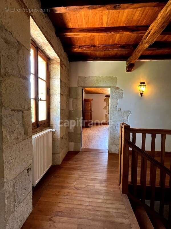 Jolie maison de campagne (320 m2, 9 pièces, 5 chambres) à vendre, sur terrain de 8500 m2, à dix minutes d'Auch (32) - photo 47