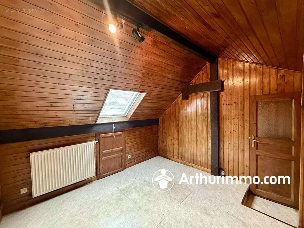 Maison à CHAVANNES-LES-GRANDS