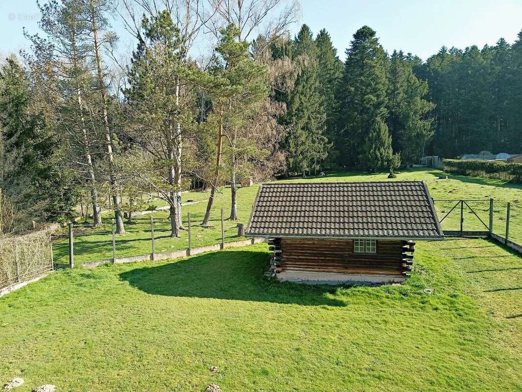 Maison à ETIVAL-CLAIREFONTAINE