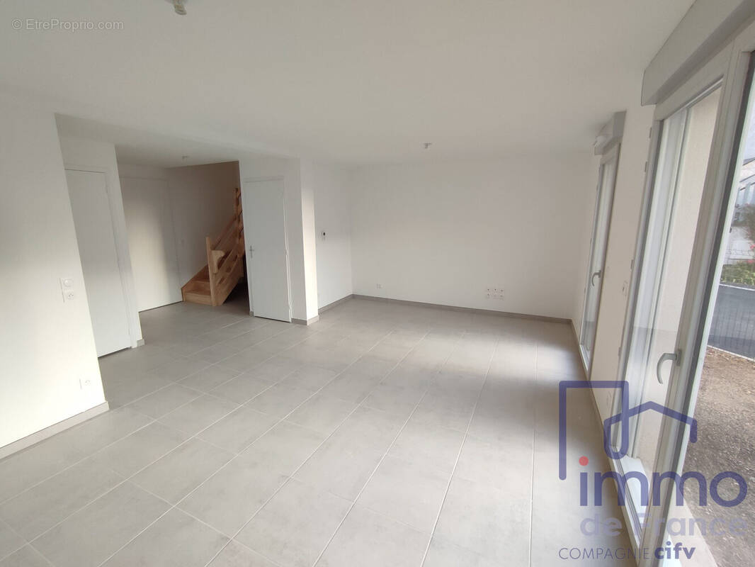 Maison à LA TALAUDIERE