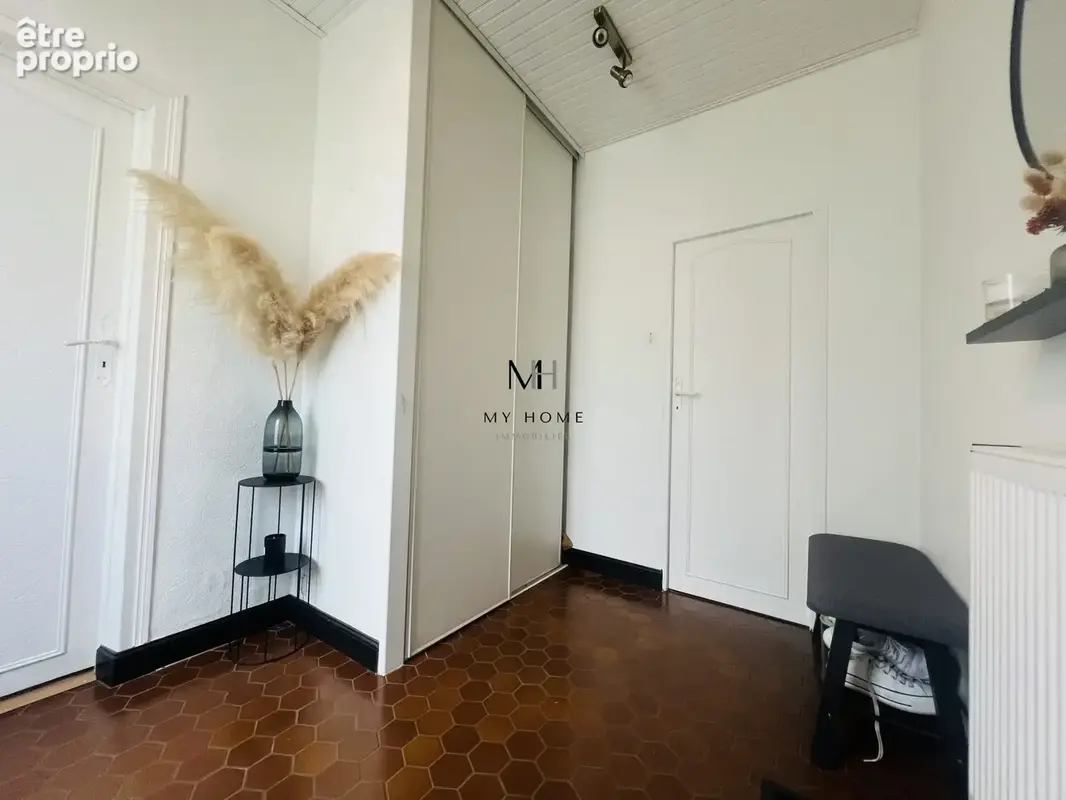 Maison 3 pièces 121 m² à vendre à Saint-Leonard-Des-Bois (72130) - photo 2