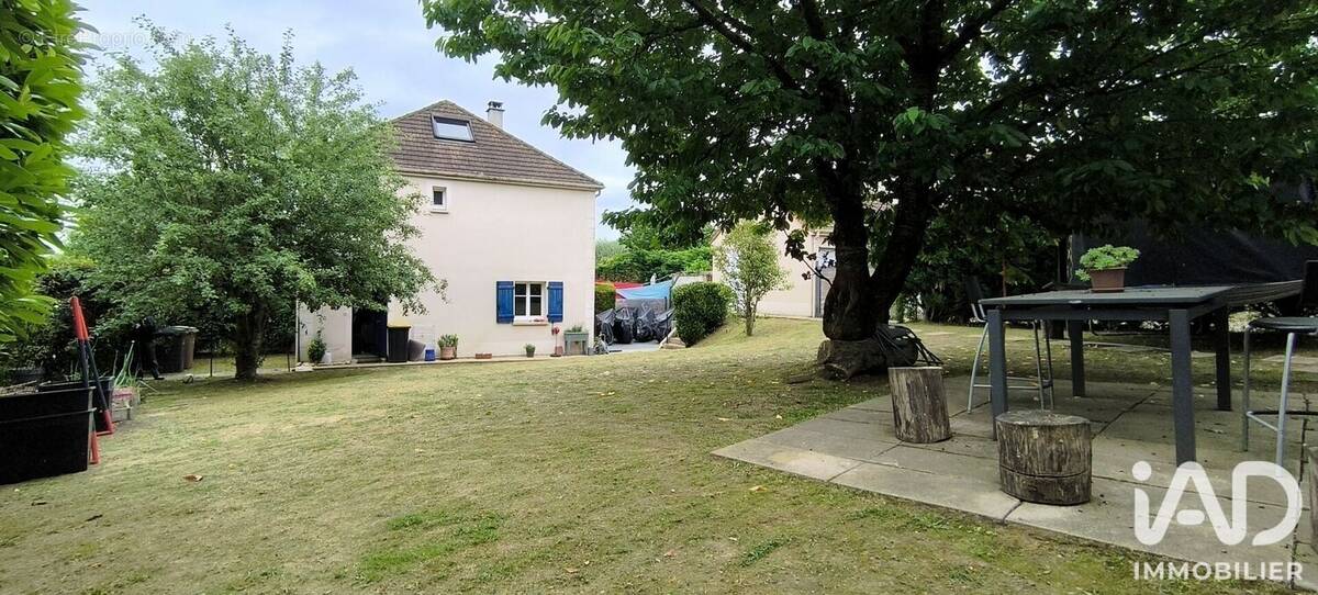 Photo 1 - Maison à SAINT-GERMAIN-SUR-MORIN