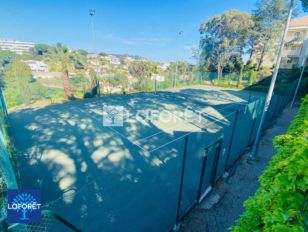 Cannes la Bocca : 2/3 pièces 36 m² avec Terrasse/Jardin et Parking - photo 13